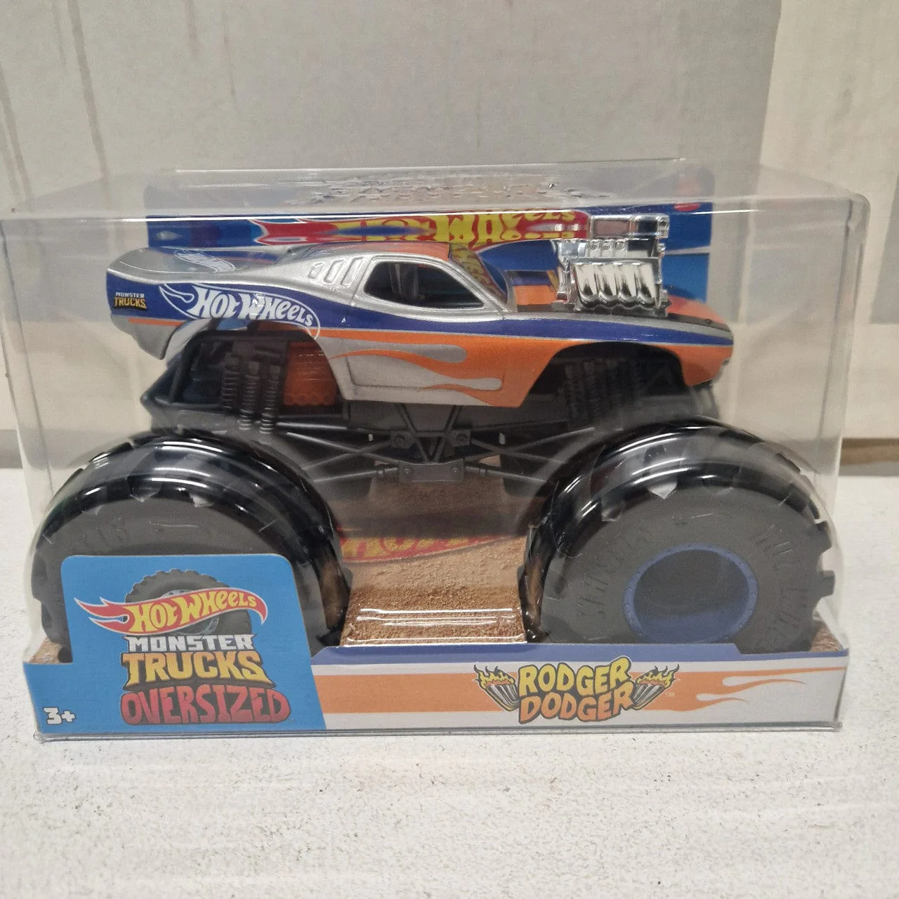 Hot Wheels Monster Trucks Oversized Rodger Dodger